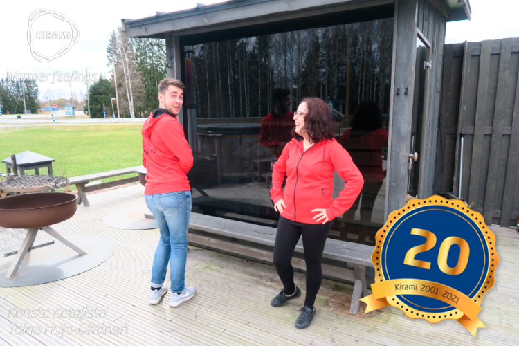 Möchten Sie mehr über unsere FinVision® -Sauna erfahren? | Unsere Verkäufer helfen Ihnen gerne weiter :)