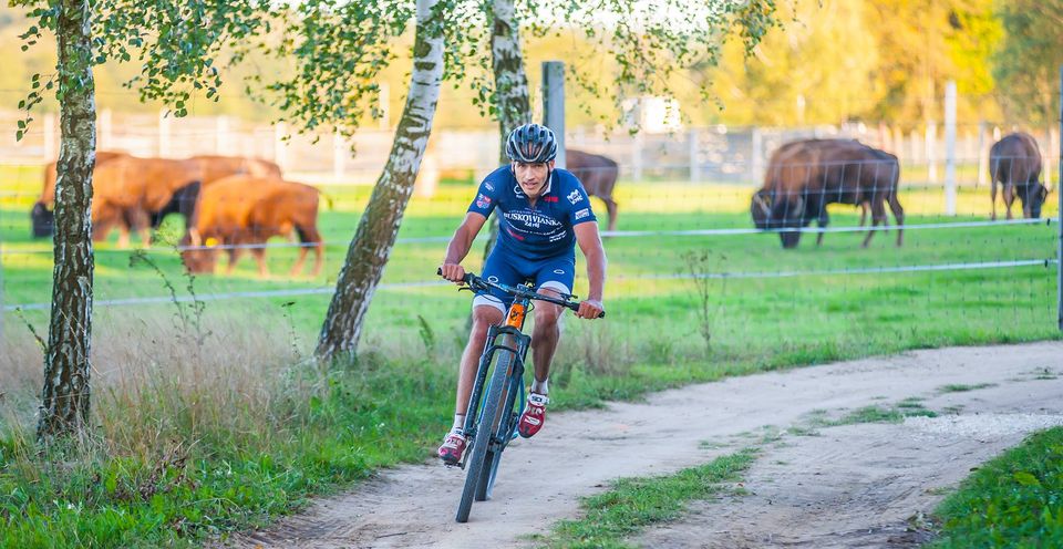 Vingberg Polska | Valerjan Romanovski liebt die Natur und Holz und ermutigt die Menschen, diese für sich zu nutzen. | Kirami