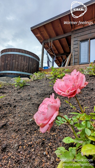 Im Badefass kann man die Schönheit und die Düfte der umliegenden Natur genießen | Kirami