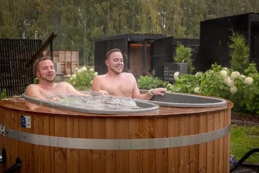 Der Wechsel von einem Becken zum anderen gestaltet sich einfach und hygienisch, da sie beide Teil einer Einheit sind | Kirami Premium Twinny