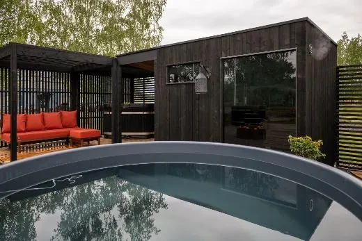 Kirami FinVision® - Pergola als Verlängerung der Terrasse, für die Sonnenterrasse, den Garten oder den Innenhof!