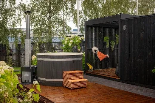 Die Kirami FinVision® - Pergola M Misty ist ein Teil der Annex-Serie