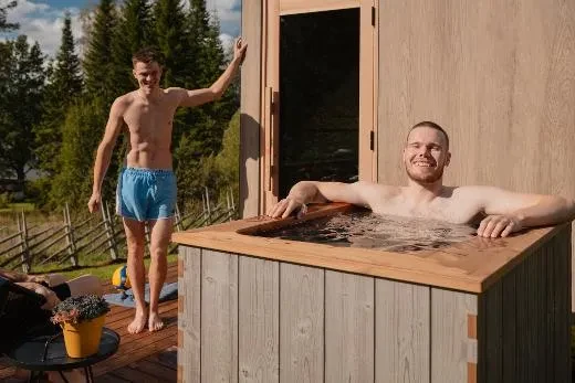 Kaltes Wasser erfrischt Geist und Seele! | Kirami Premium NordicIce S